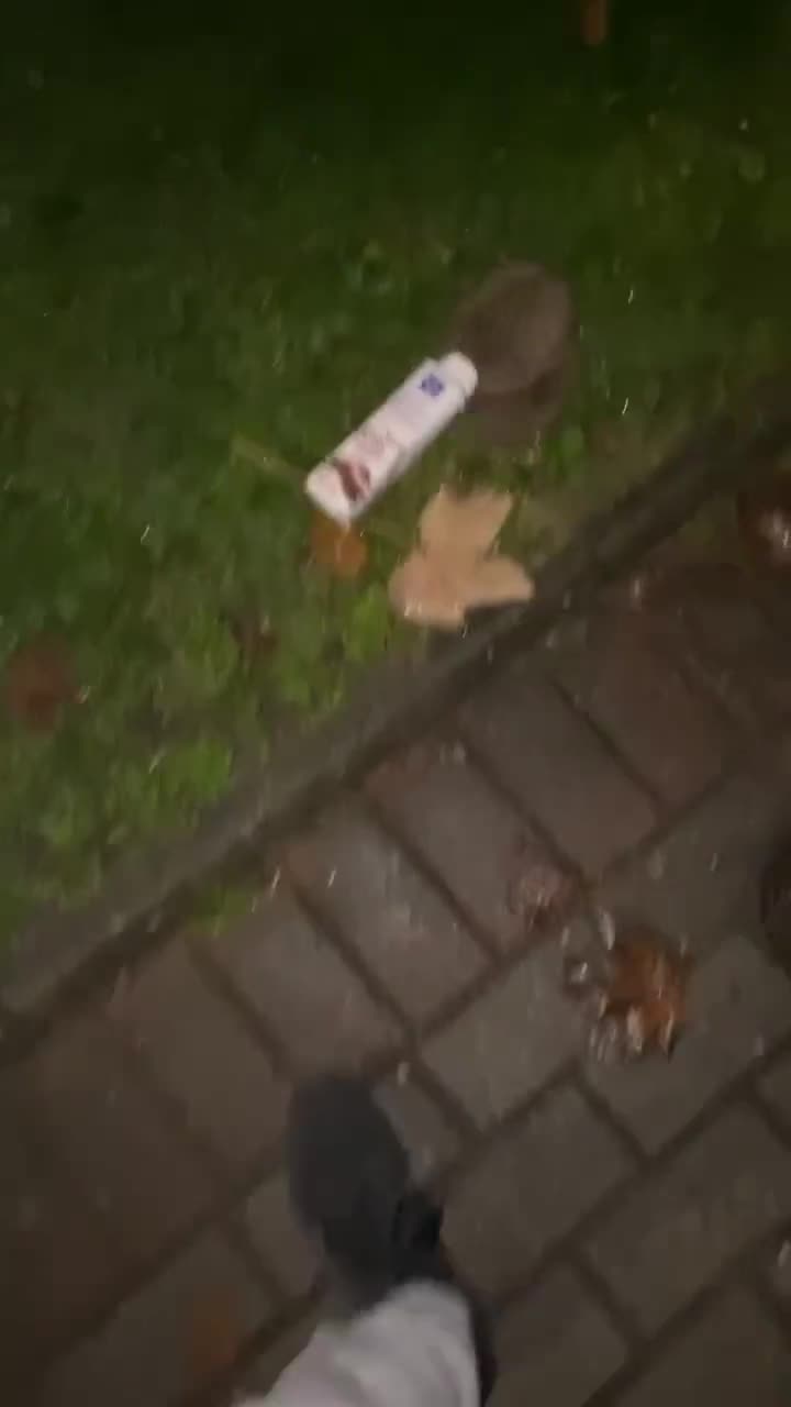 бедний Эдик((